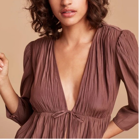 Wilfred Shanina Blouse *Orange/Red Colour* - Picture 2 of 6